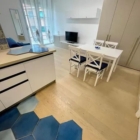 Blu Mare Loft - Eleganza E Comfort A Due Passi Dal Mare Διαμέρισμα *